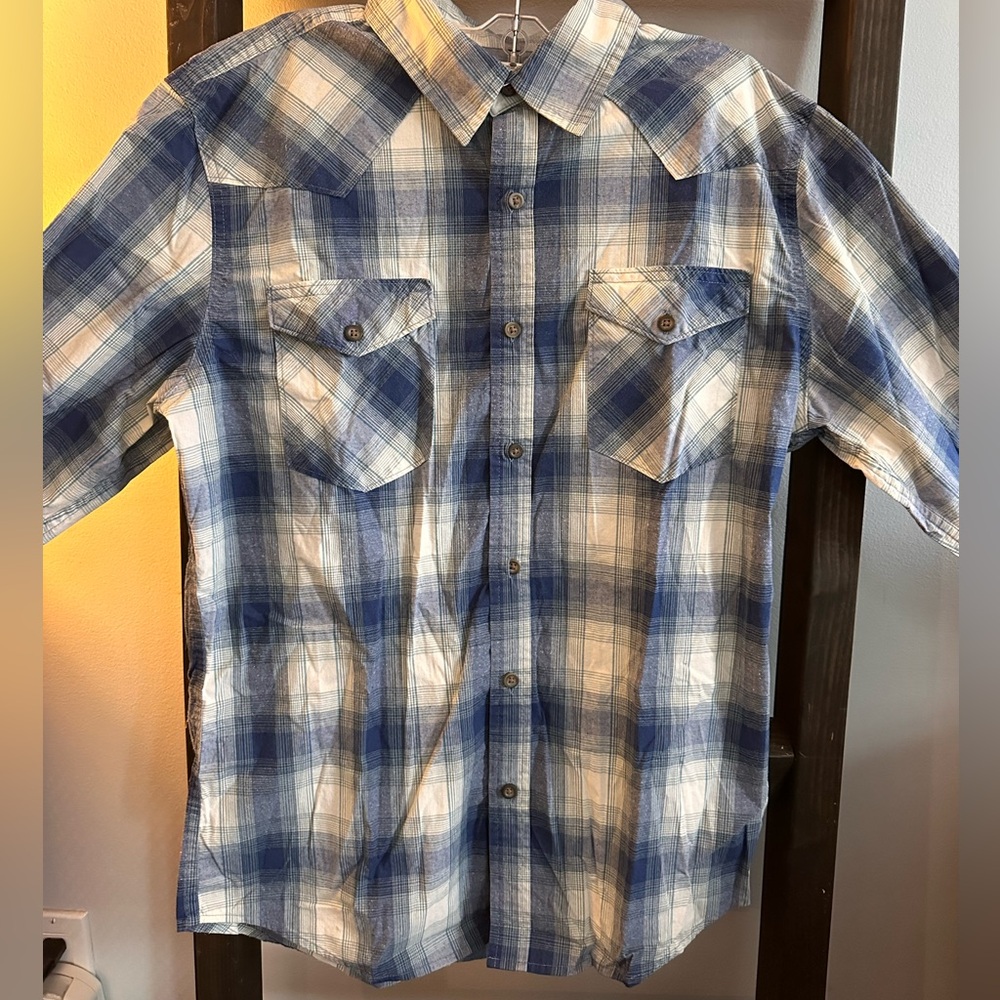 Wrangler Blue and White Plaid Button-Down Shirt